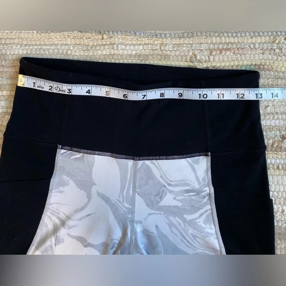 Athleta Powervita Marble Salutation leggings Size S - Picture 6 of 9